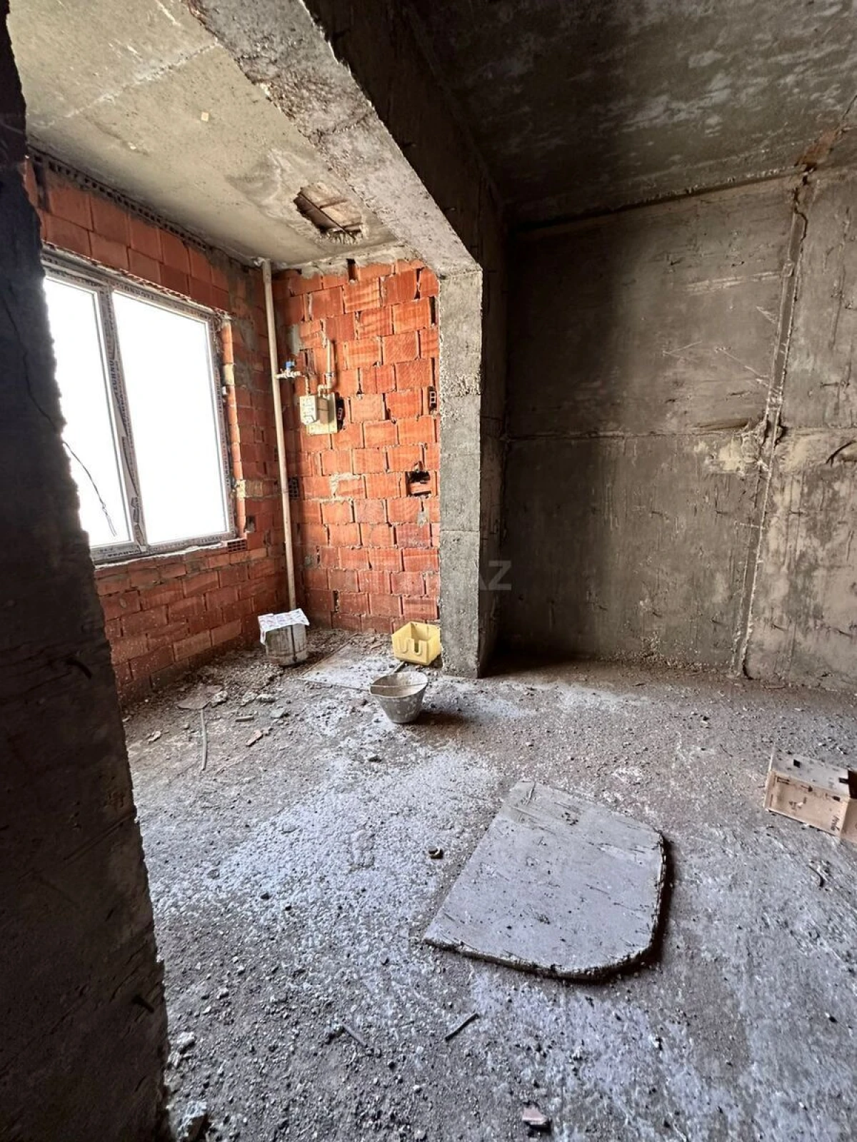 Satılır 2 otaqlı mənzil 68 m²