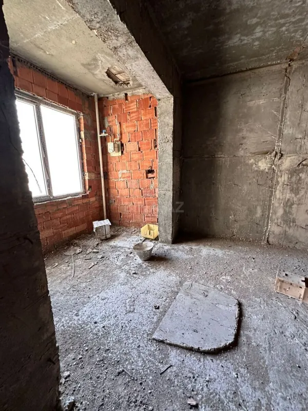 Satılır 2 otaqlı mənzil 68 m²