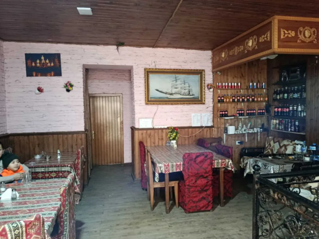 Satılır obyekt 64 m²