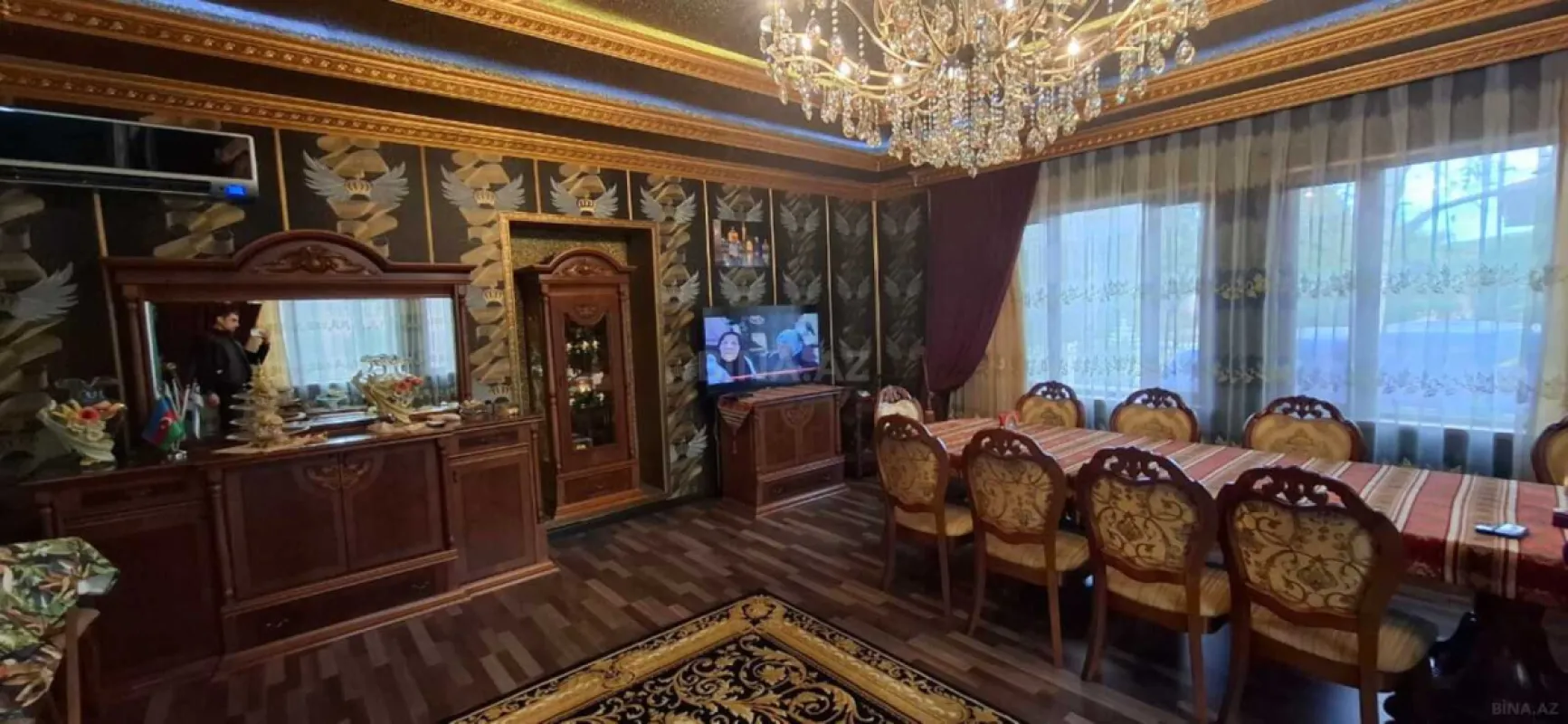 Satılır 6 otaqlı həyət evi 300 m²