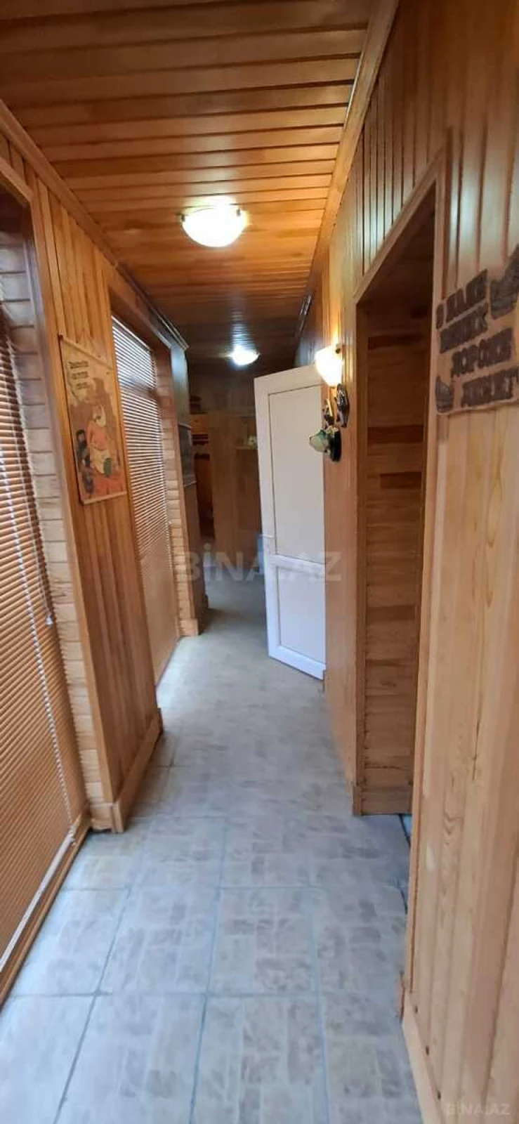 Satılır 6 otaqlı həyət evi 300 m²