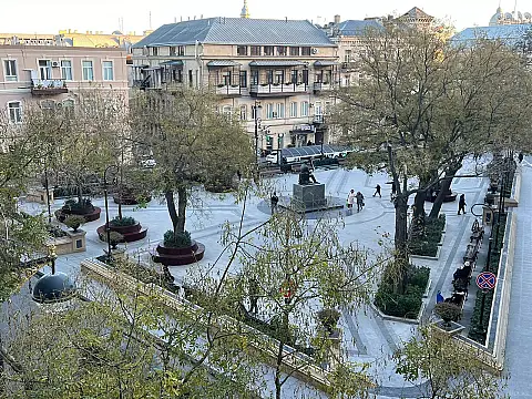 Satılır 3 otaqlı mənzil 110 m² — Bakı, İçərişəhər 3 otaq 110.00 m²