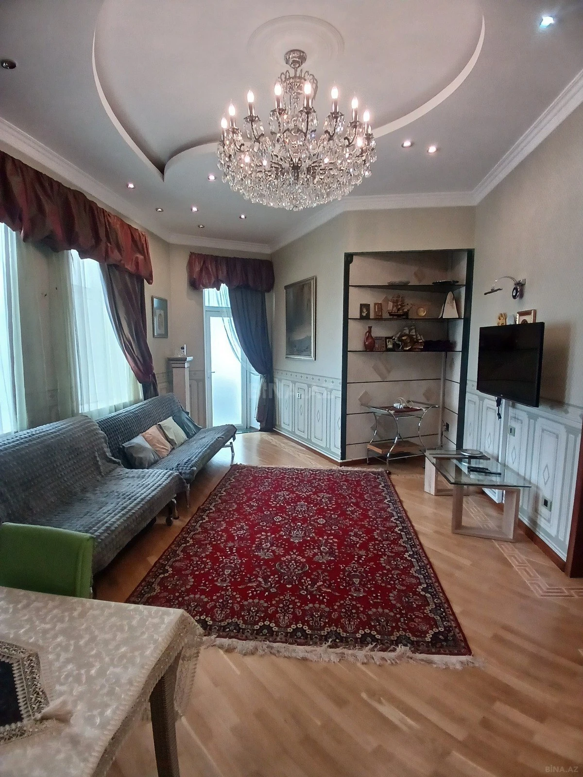 Satılır 3 otaqlı mənzil 110 m²