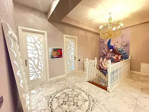 Satılır 4 otaqlı mənzil 240 m² — Bakı 4 otaq 240.00 m²