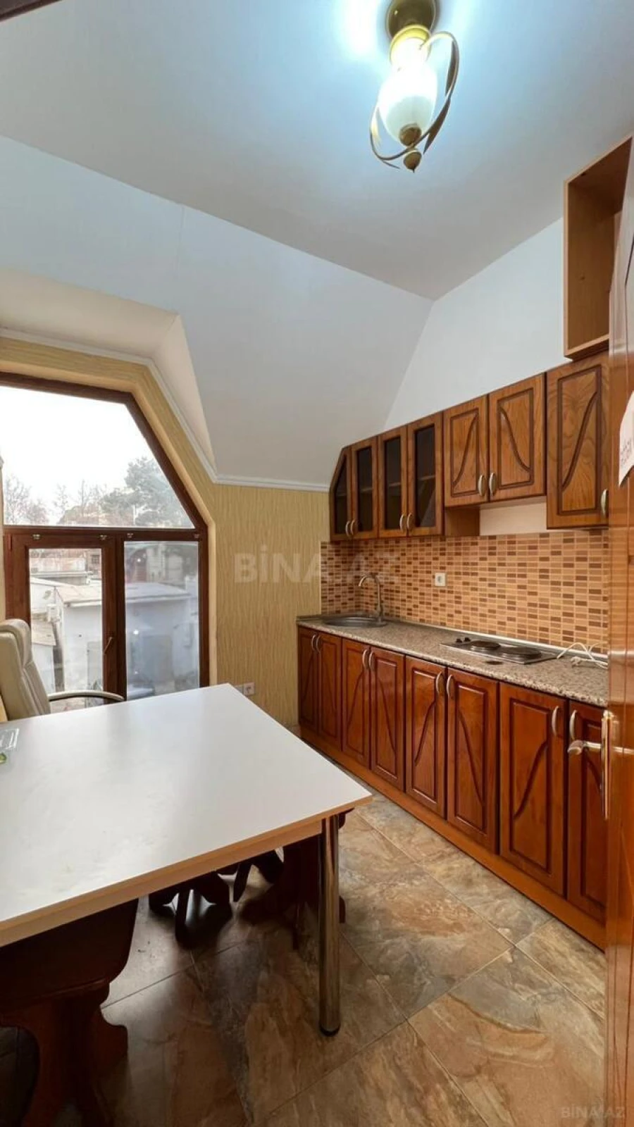 Kirayə verilir obyekt 84 m²