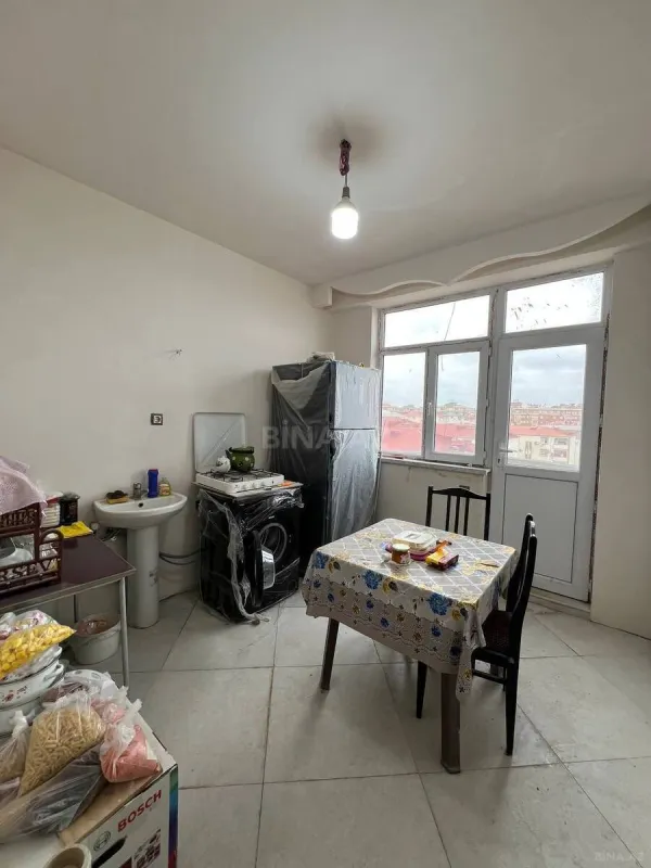 Satılır 2 otaqlı mənzil 82 m²
