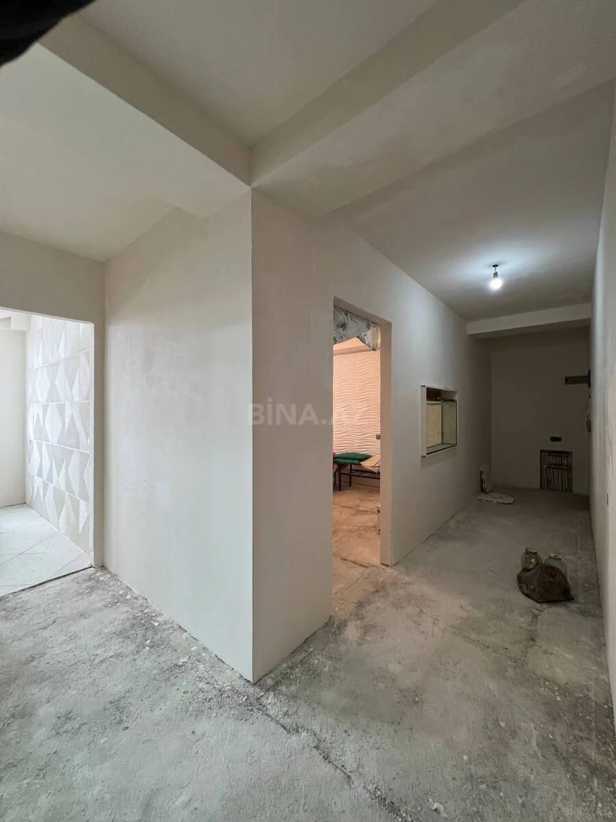 Satılır 2 otaqlı mənzil 82 m²