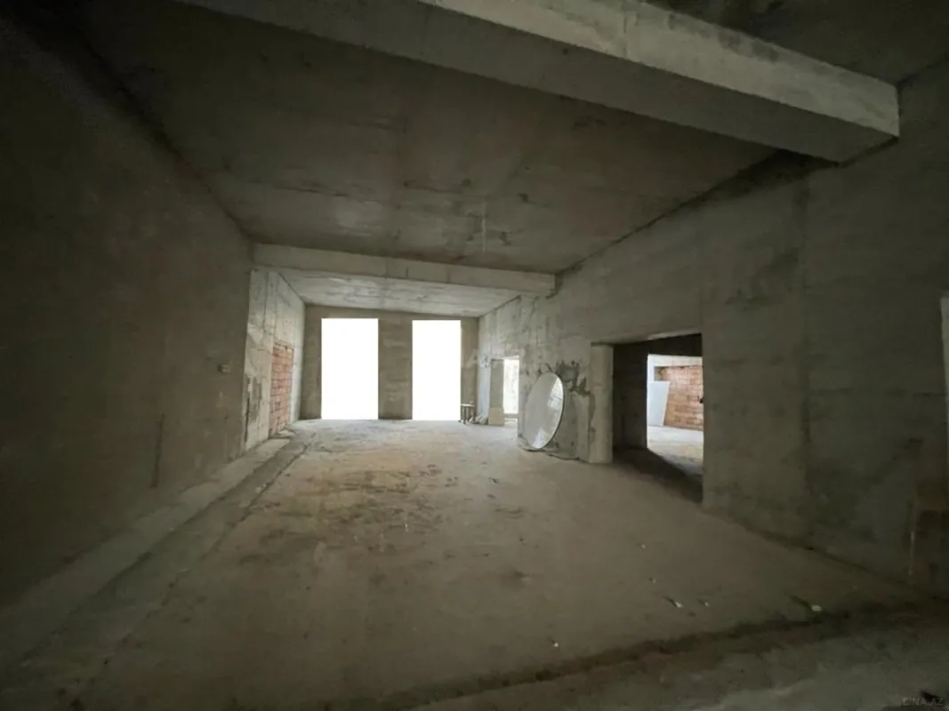 Satılır obyekt 220 m²