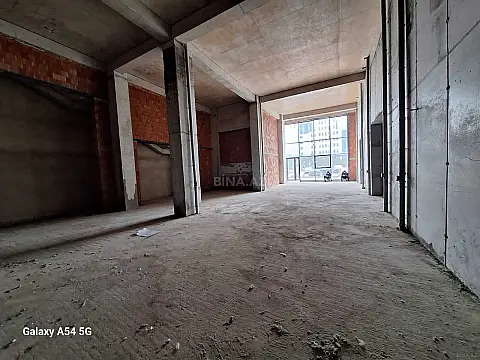 Satılır obyekt 220 m²