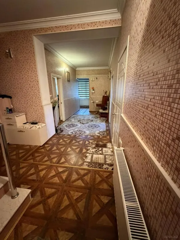 Satılır 7 otaqlı həyət evi 220 m²