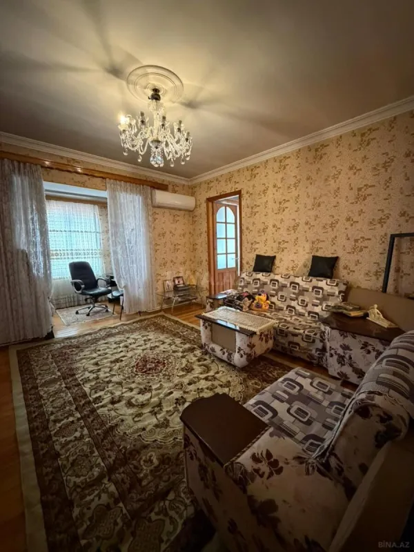 Satılır 7 otaqlı həyət evi 220 m²