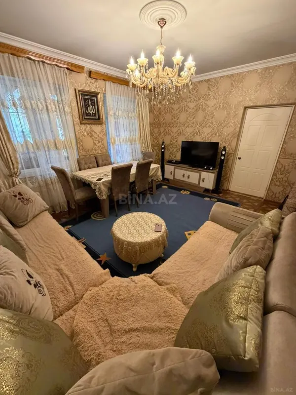 Satılır 7 otaqlı həyət evi 220 m²