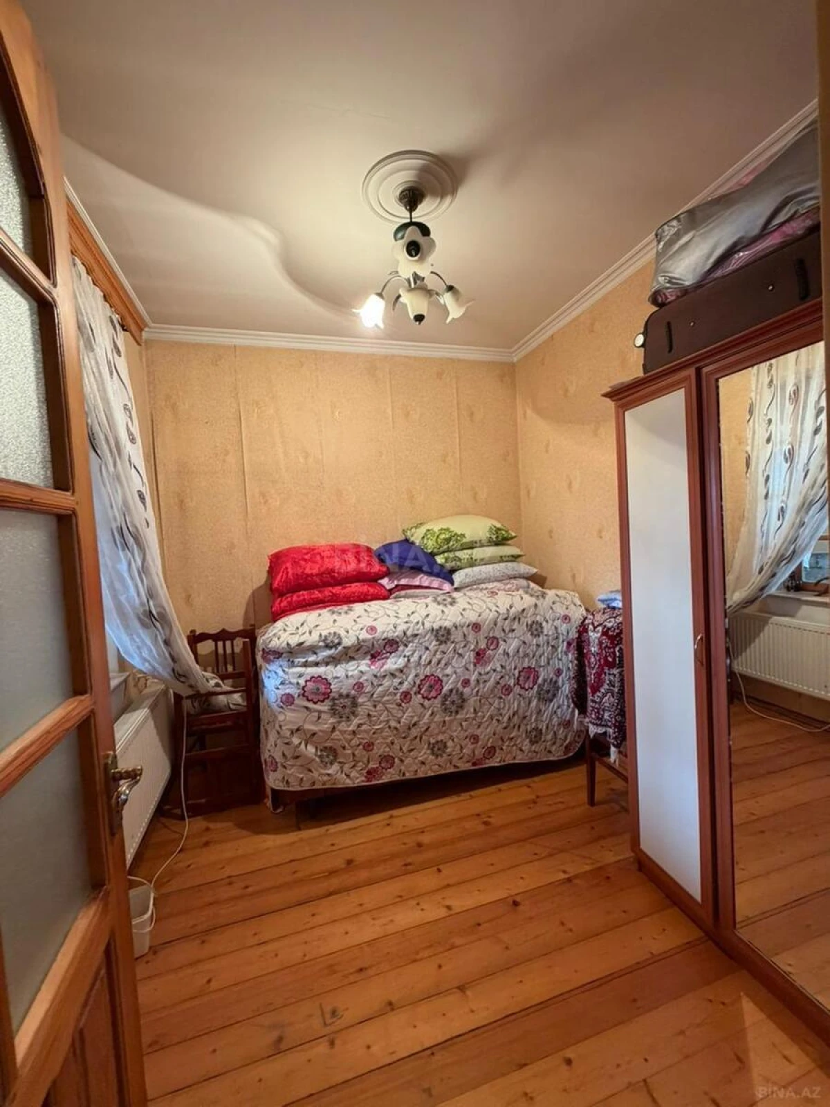 Satılır 7 otaqlı həyət evi 220 m²