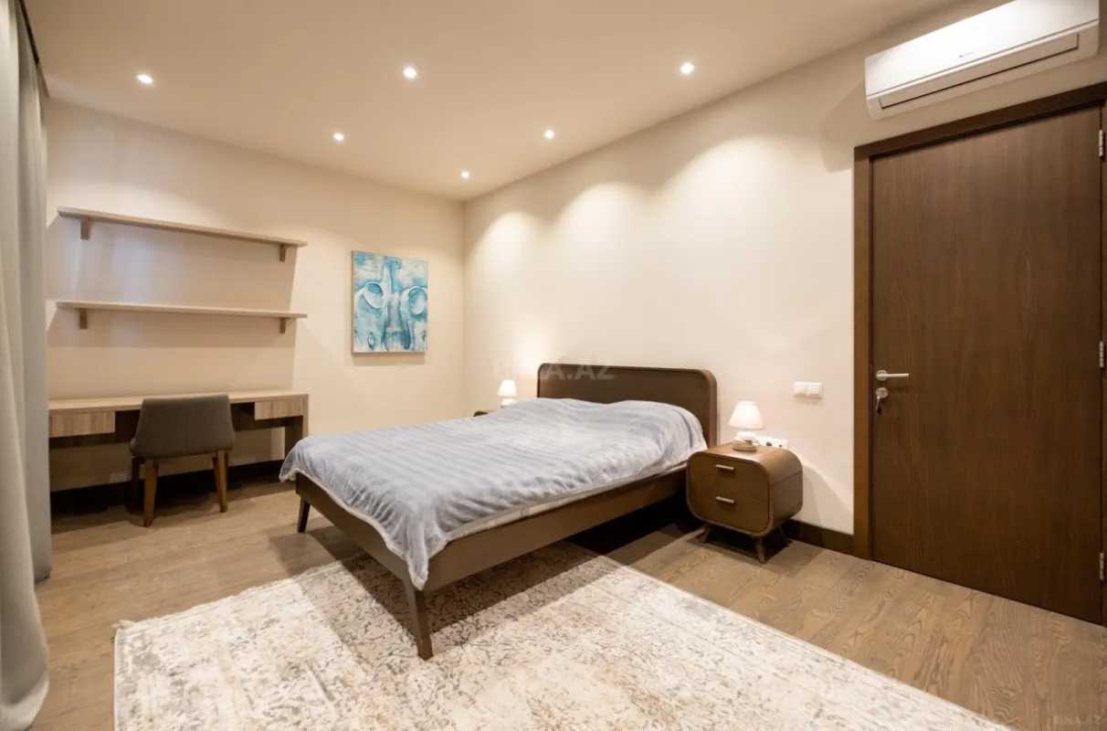 Kirayə verilir 2 otaqlı mənzil 66 m²