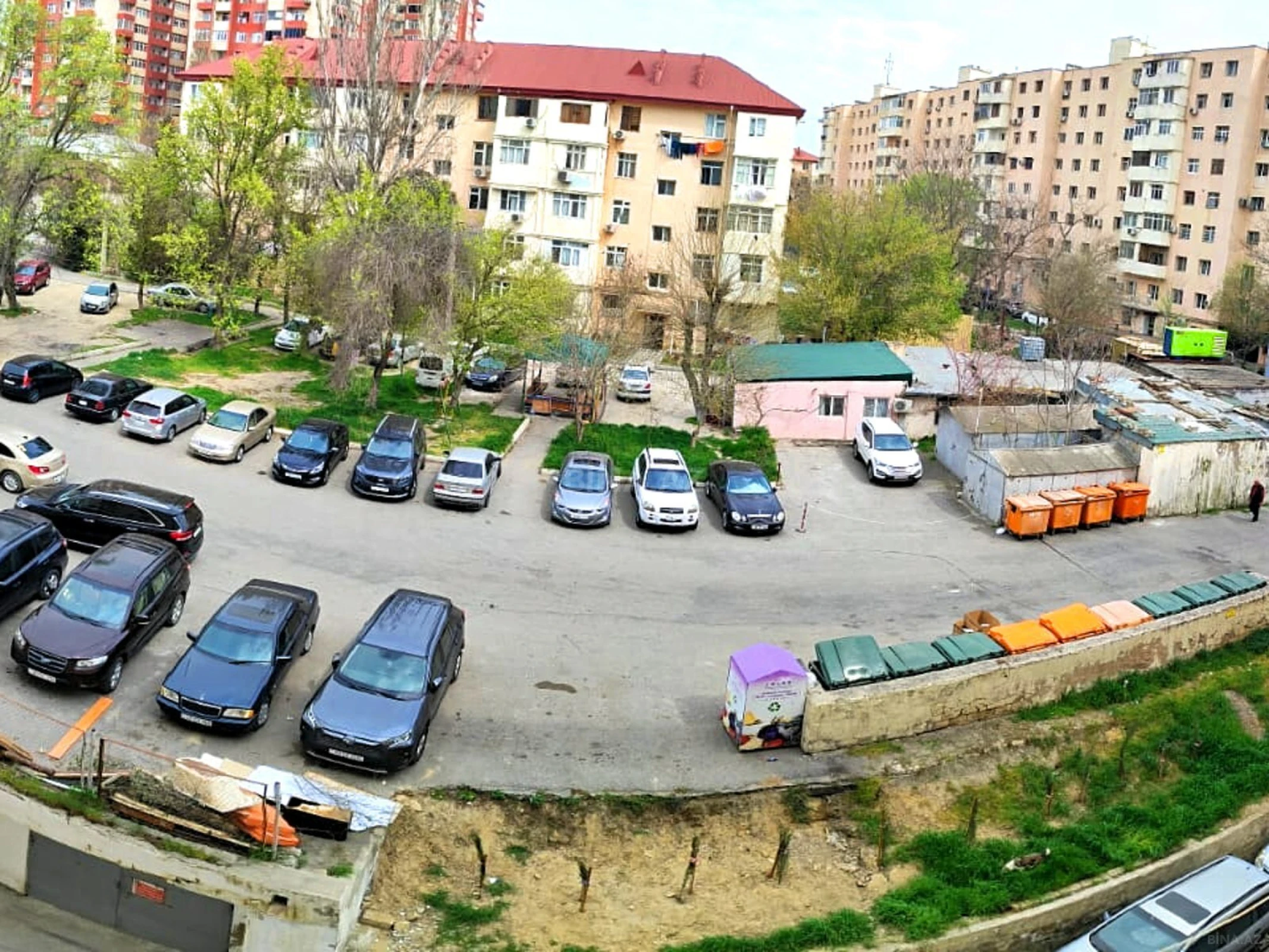 Satılır 4 otaqlı mənzil 96 m²