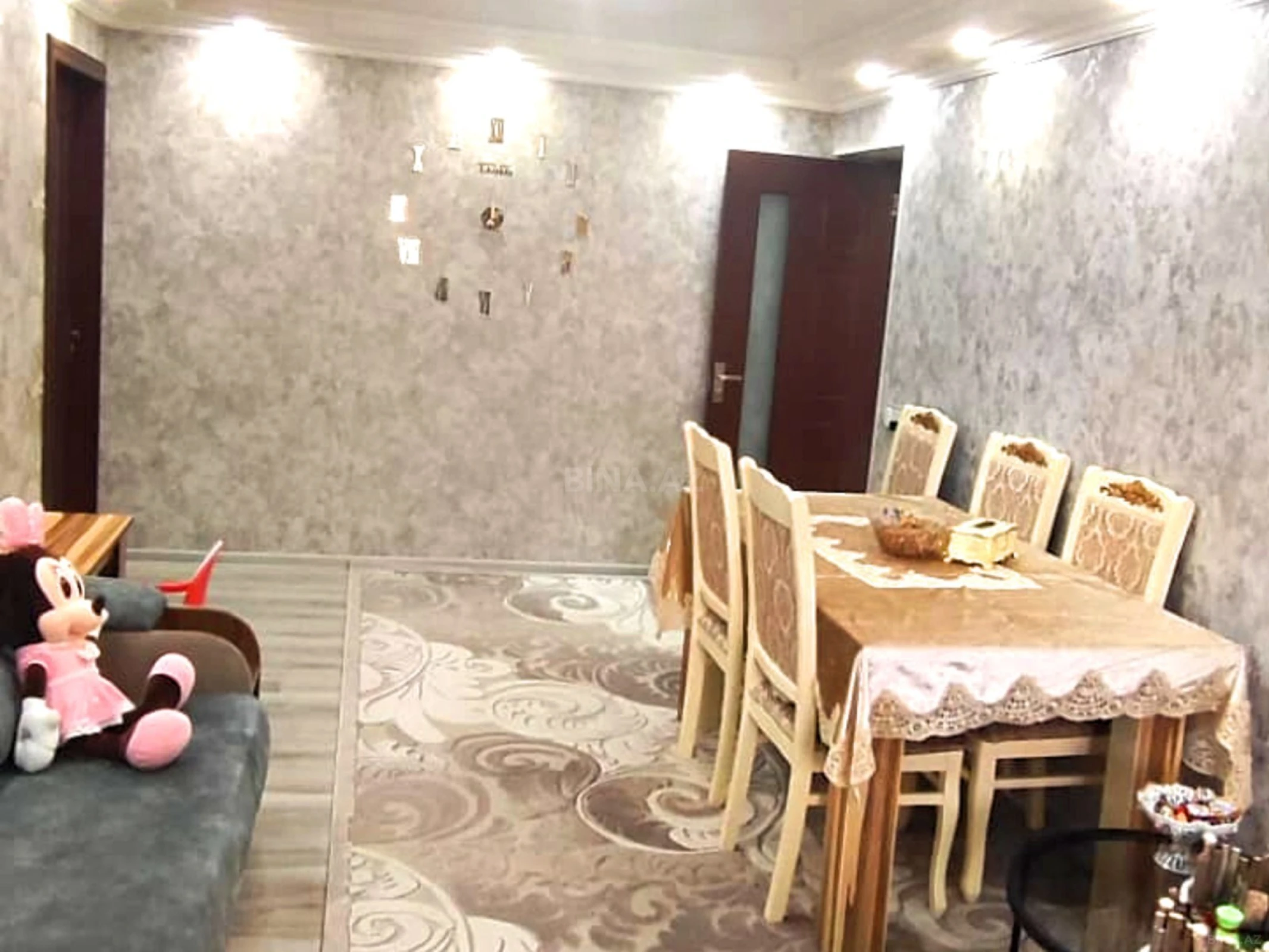 Satılır 4 otaqlı mənzil 96 m²