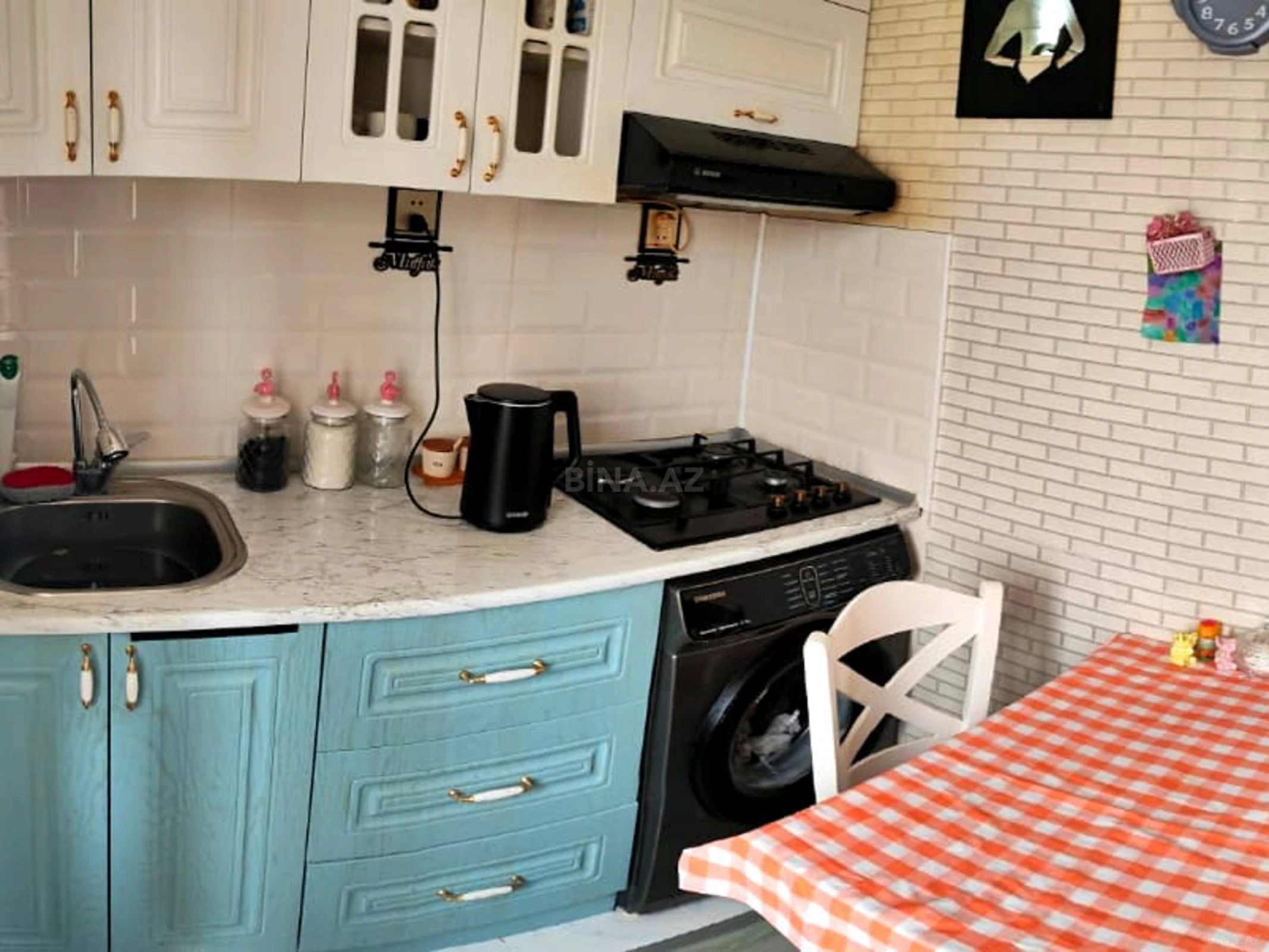 Satılır 4 otaqlı mənzil 96 m²