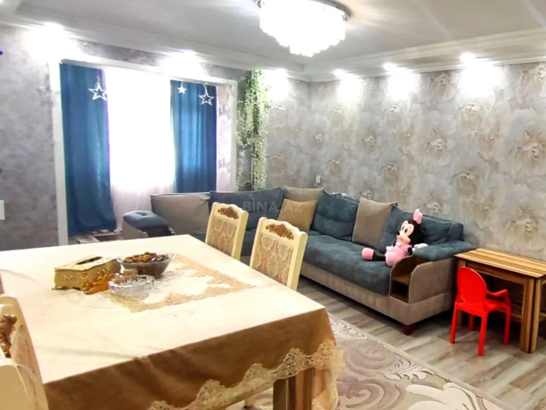 Satılır 4 otaqlı mənzil 96 m²