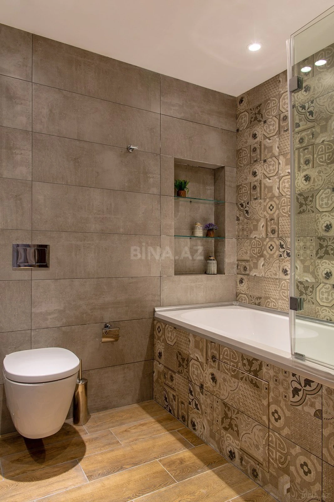 Kirayə verilir 3 otaqlı mənzil 185 m²