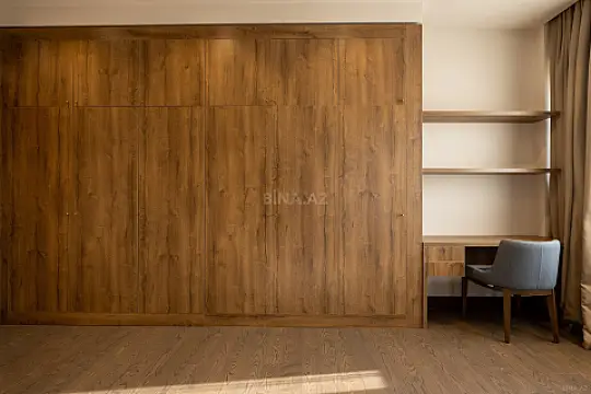 Kirayə verilir 3 otaqlı mənzil 185 m²