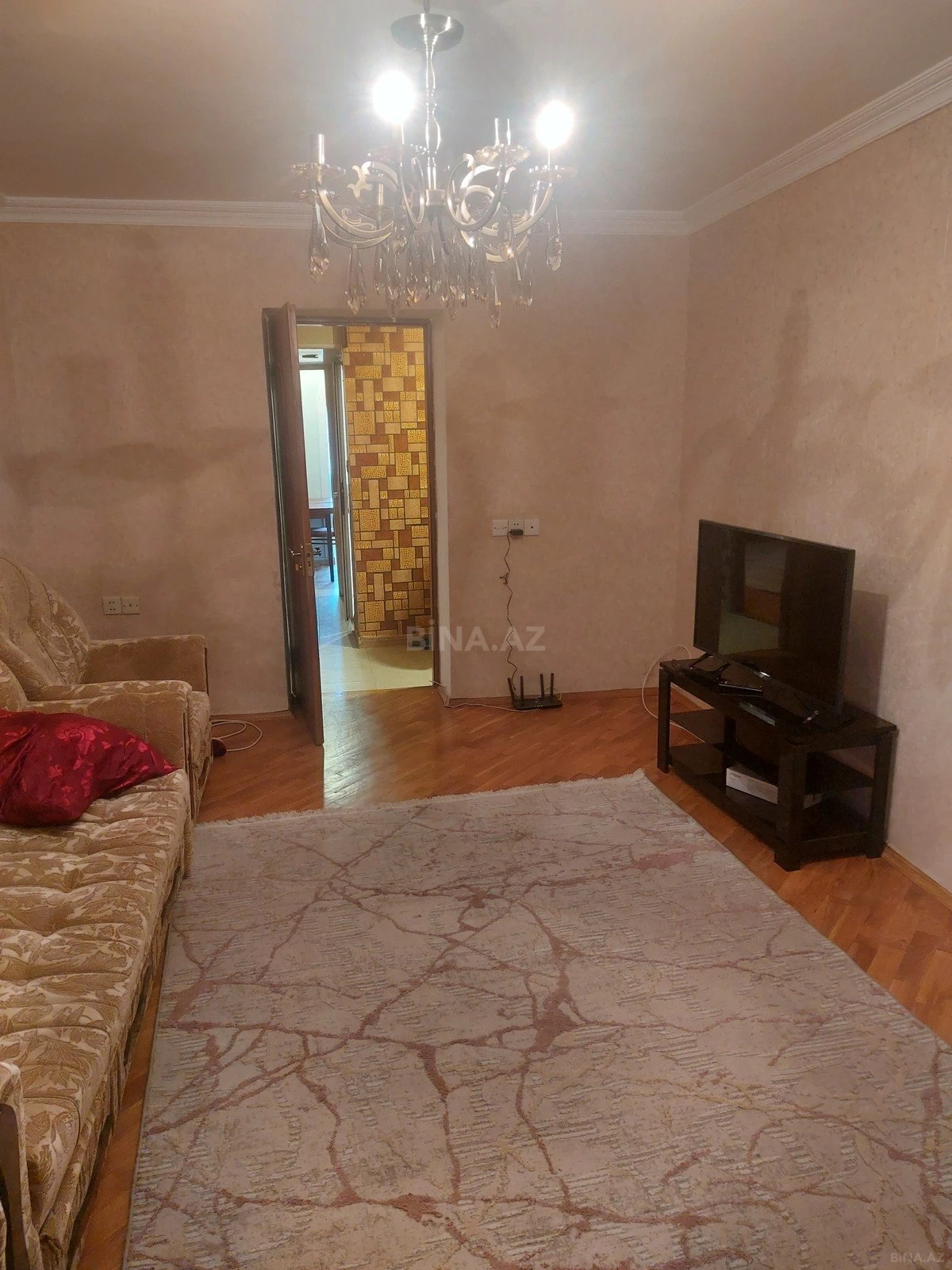 Satılır 4 otaqlı mənzil 110 m²