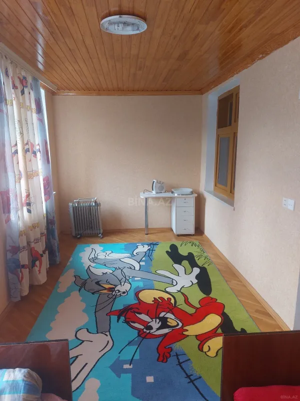 Satılır 4 otaqlı mənzil 110 m²