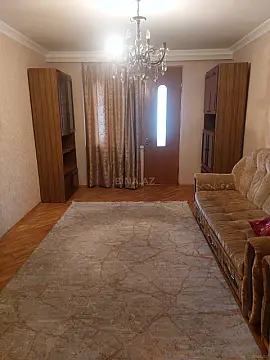 Satılır 4 otaqlı mənzil 110 m²