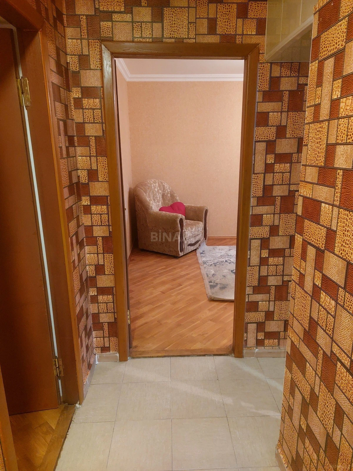 Satılır 4 otaqlı mənzil 110 m²