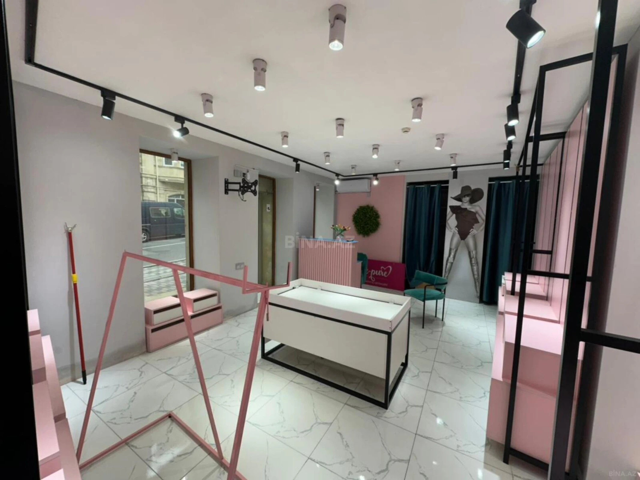 Kirayə verilir obyekt 40 m²