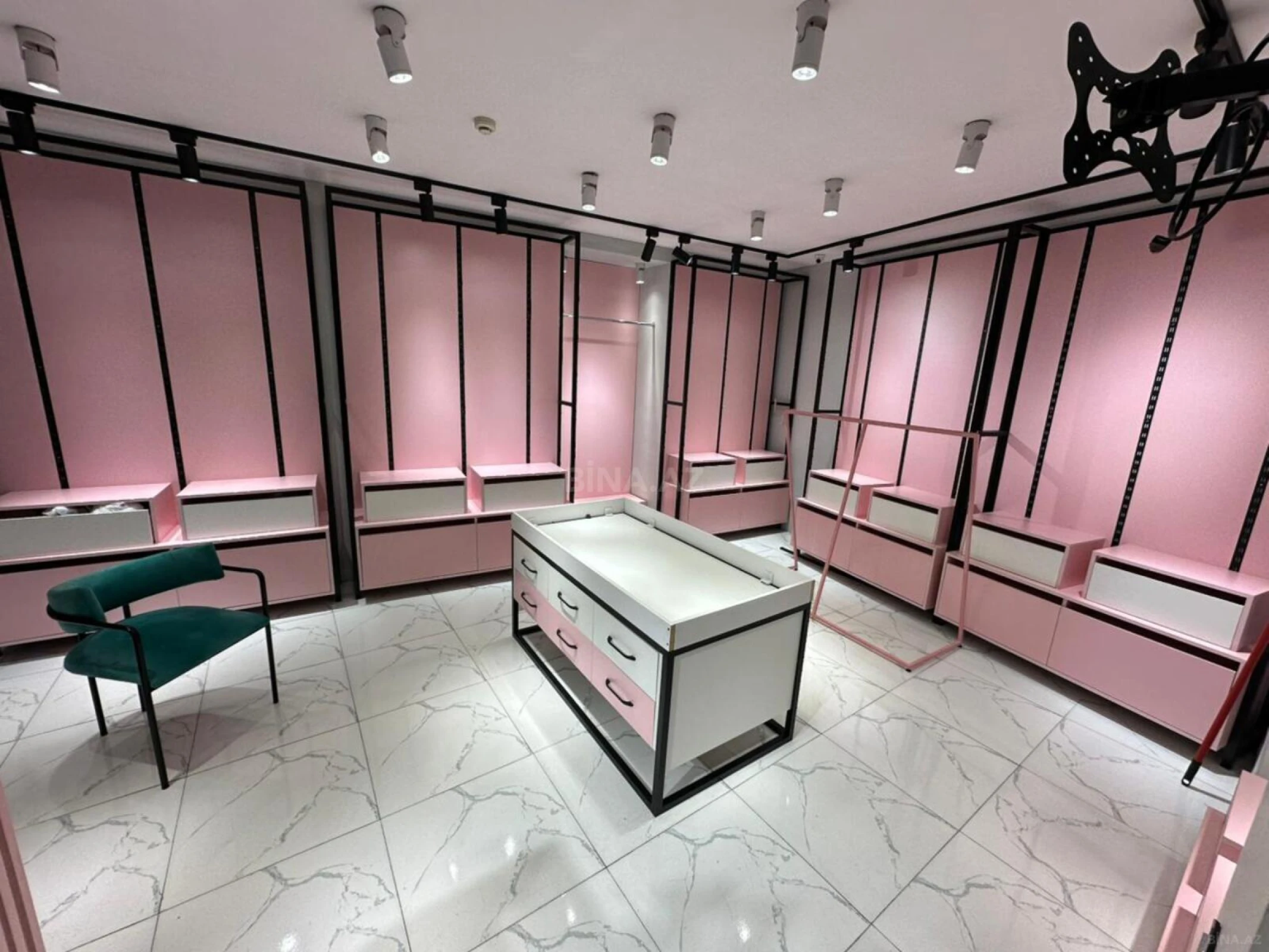 Kirayə verilir obyekt 40 m²