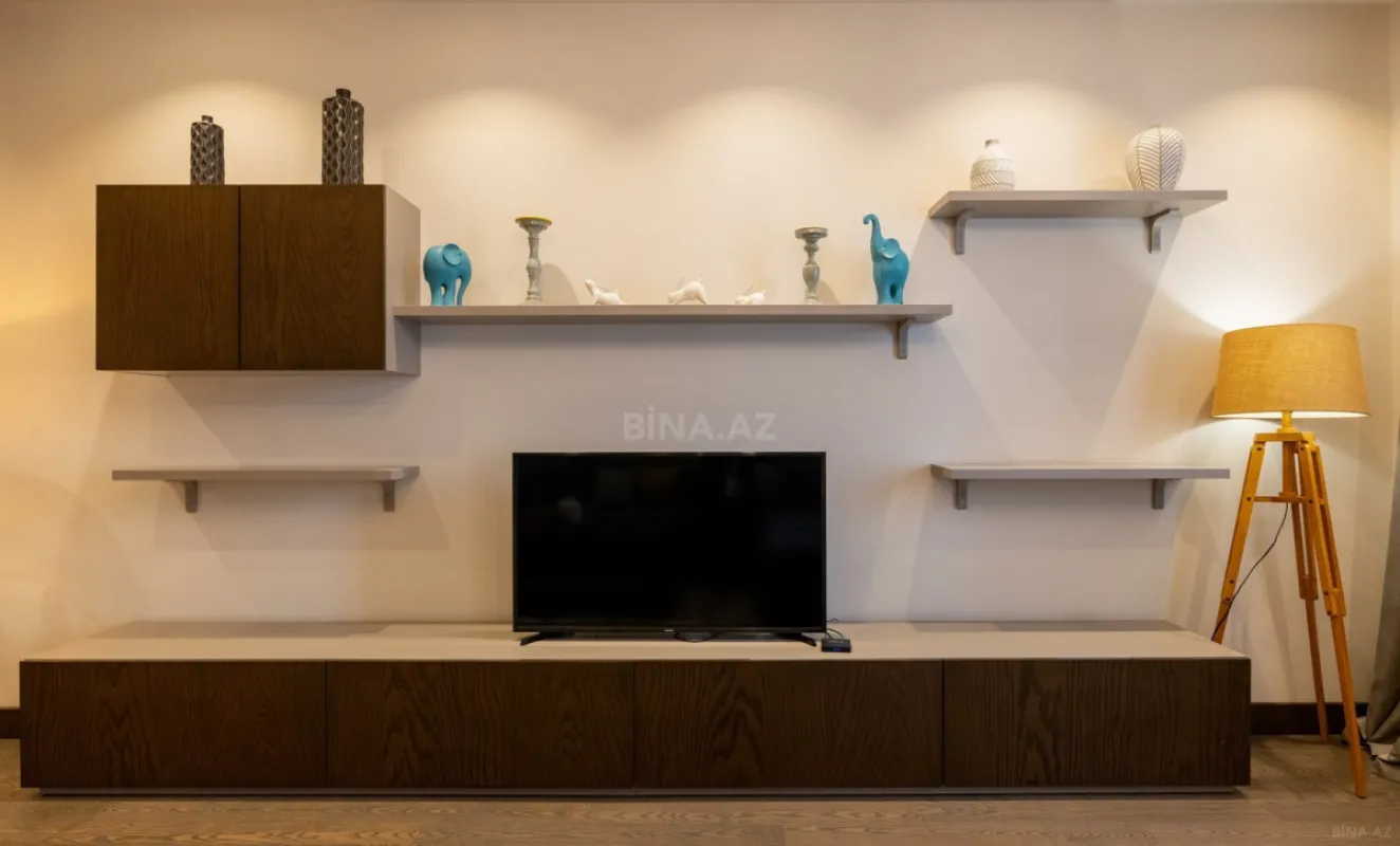 Kirayə verilir 3 otaqlı mənzil 125 m²