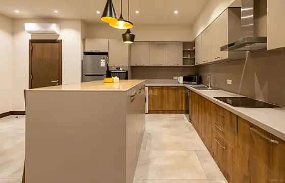 Kirayə verilir 3 otaqlı mənzil 125 m²