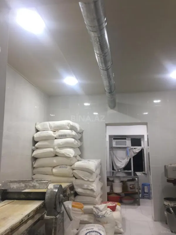 Satılır 9 otaqlı həyət evi 330 m²