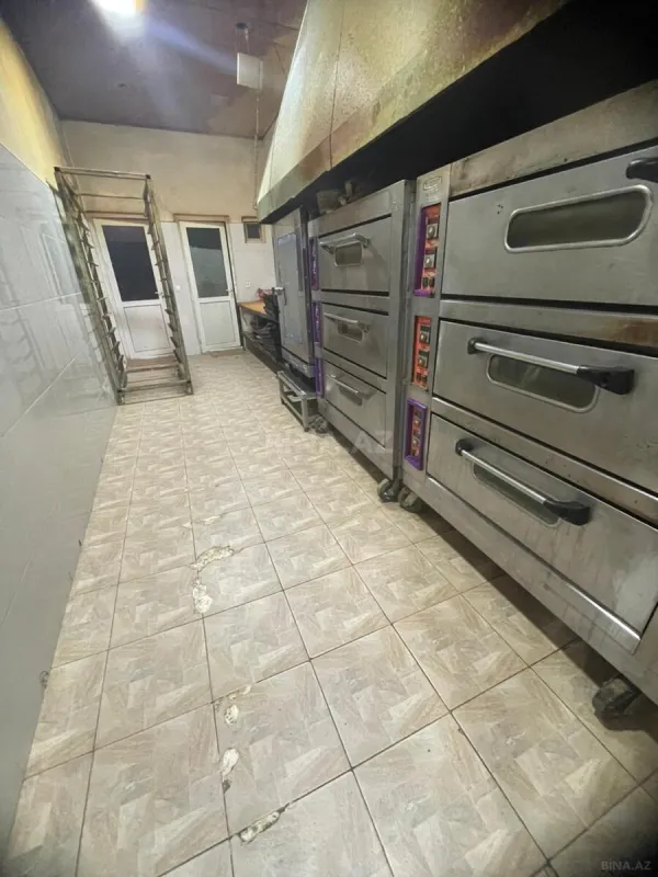 Satılır 9 otaqlı həyət evi 330 m²