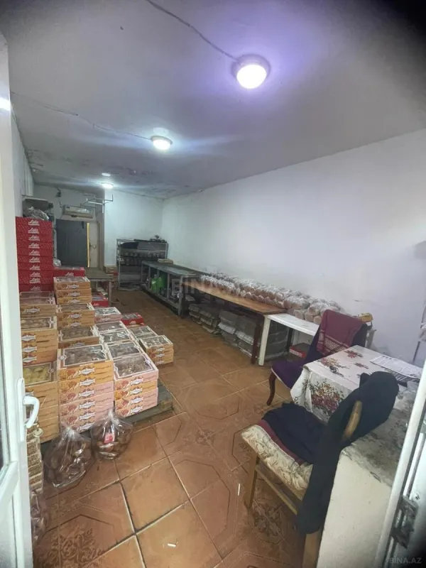 Satılır 9 otaqlı həyət evi 330 m²