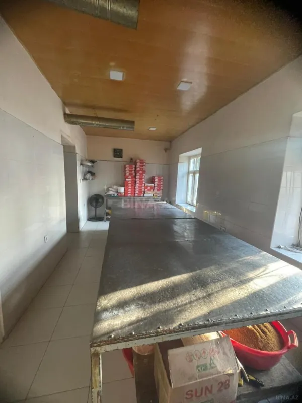 Satılır 9 otaqlı həyət evi 330 m²