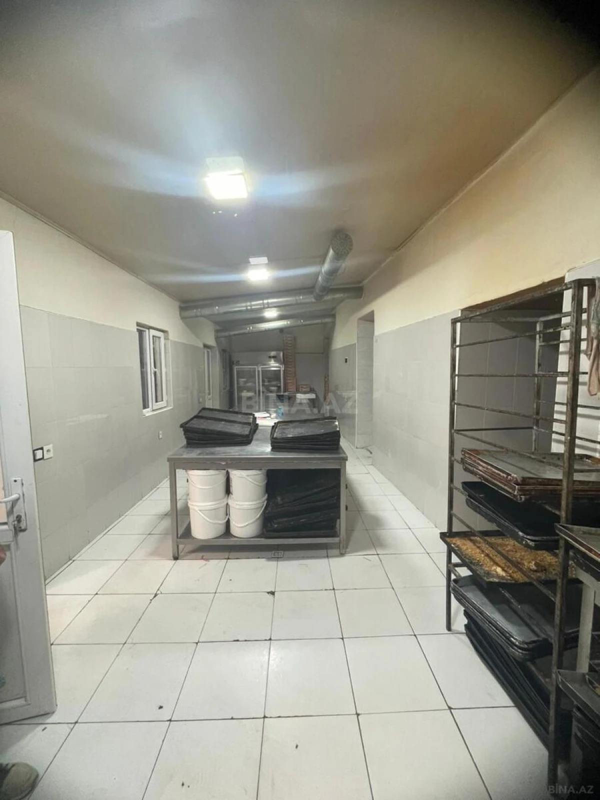 Satılır 9 otaqlı həyət evi 330 m²