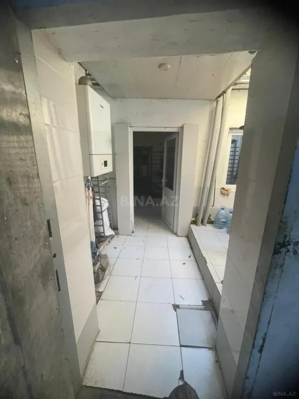 Satılır 9 otaqlı həyət evi 330 m²