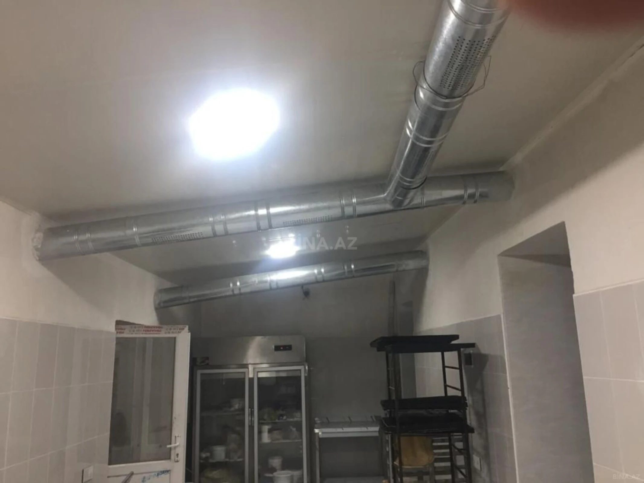 Satılır 9 otaqlı həyət evi 330 m²