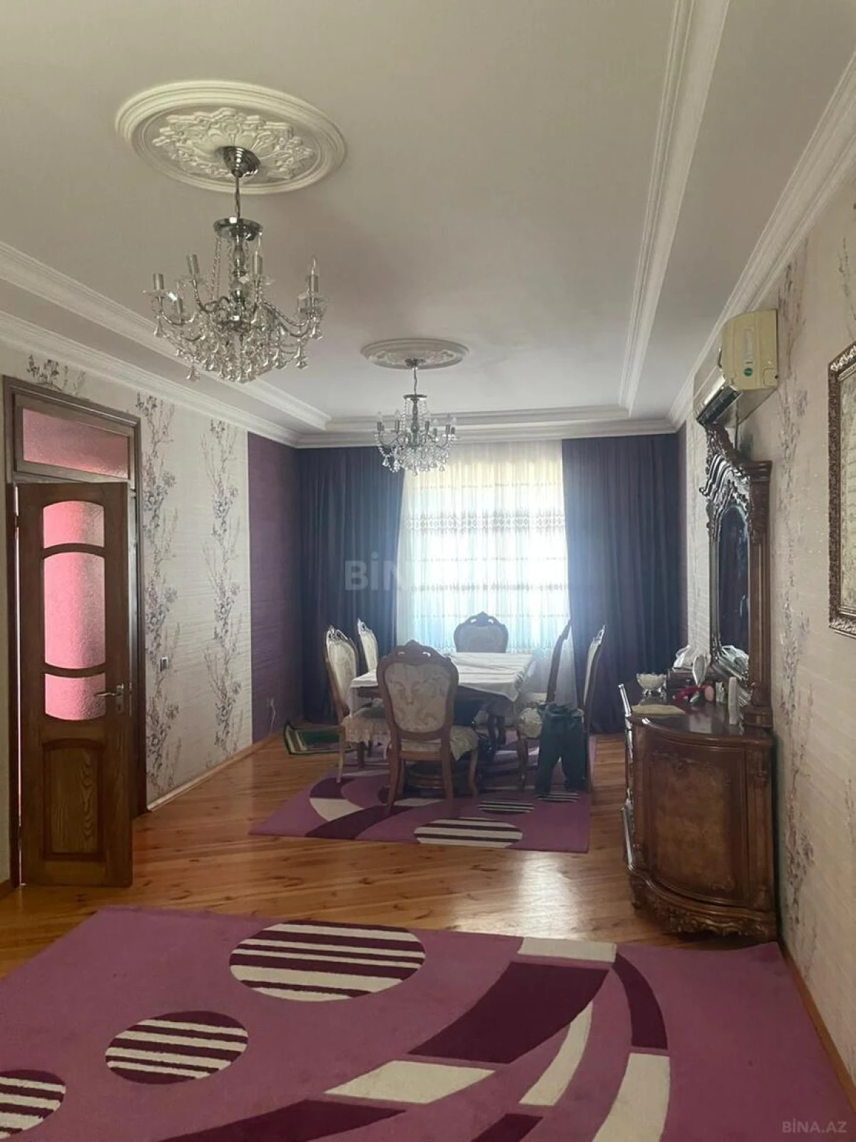 Satılır 9 otaqlı həyət evi 330 m²