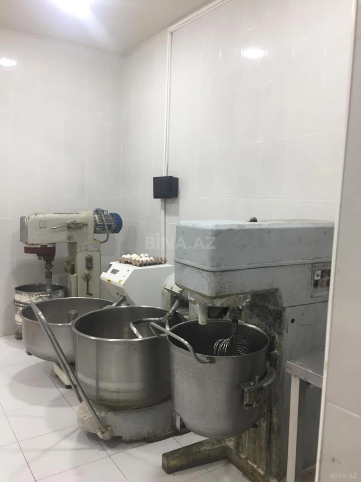 Satılır 9 otaqlı həyət evi 330 m²