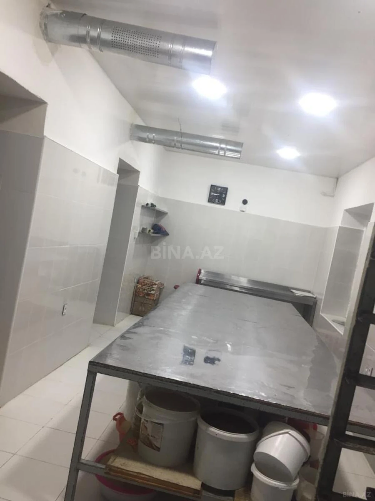 Satılır 9 otaqlı həyət evi 330 m²
