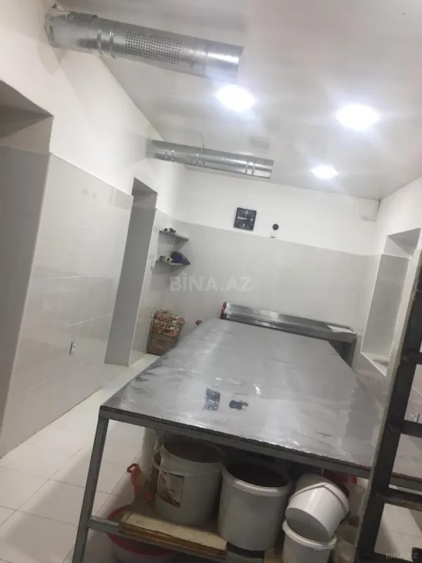 Satılır 9 otaqlı həyət evi 330 m²