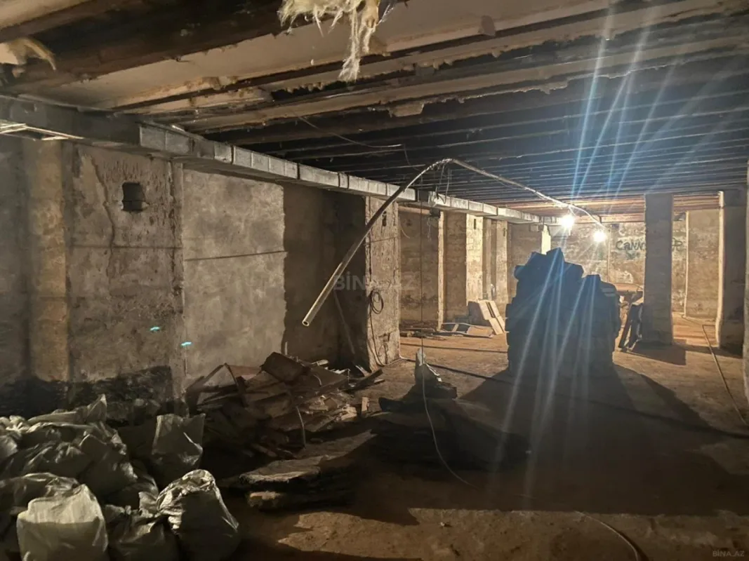 Satılır obyekt 263 m²