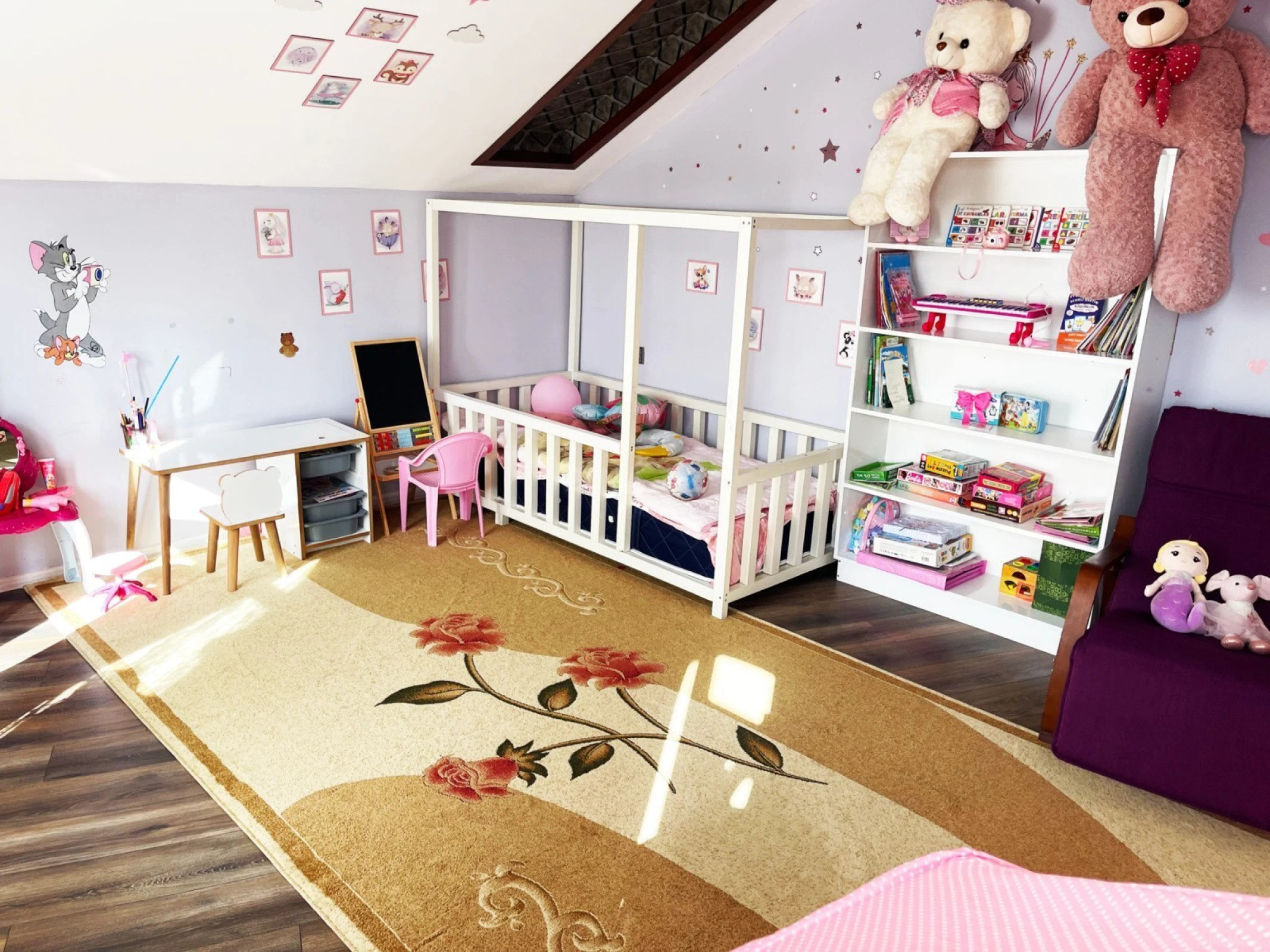 Satılır 9 otaqlı həyət evi 480 m²