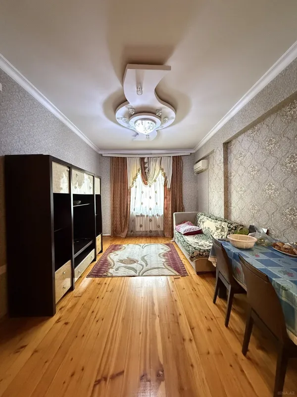 Satılır 2 otaqlı mənzil 56 m²