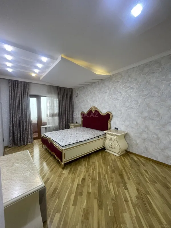 Satılır 3 otaqlı mənzil 115 m²