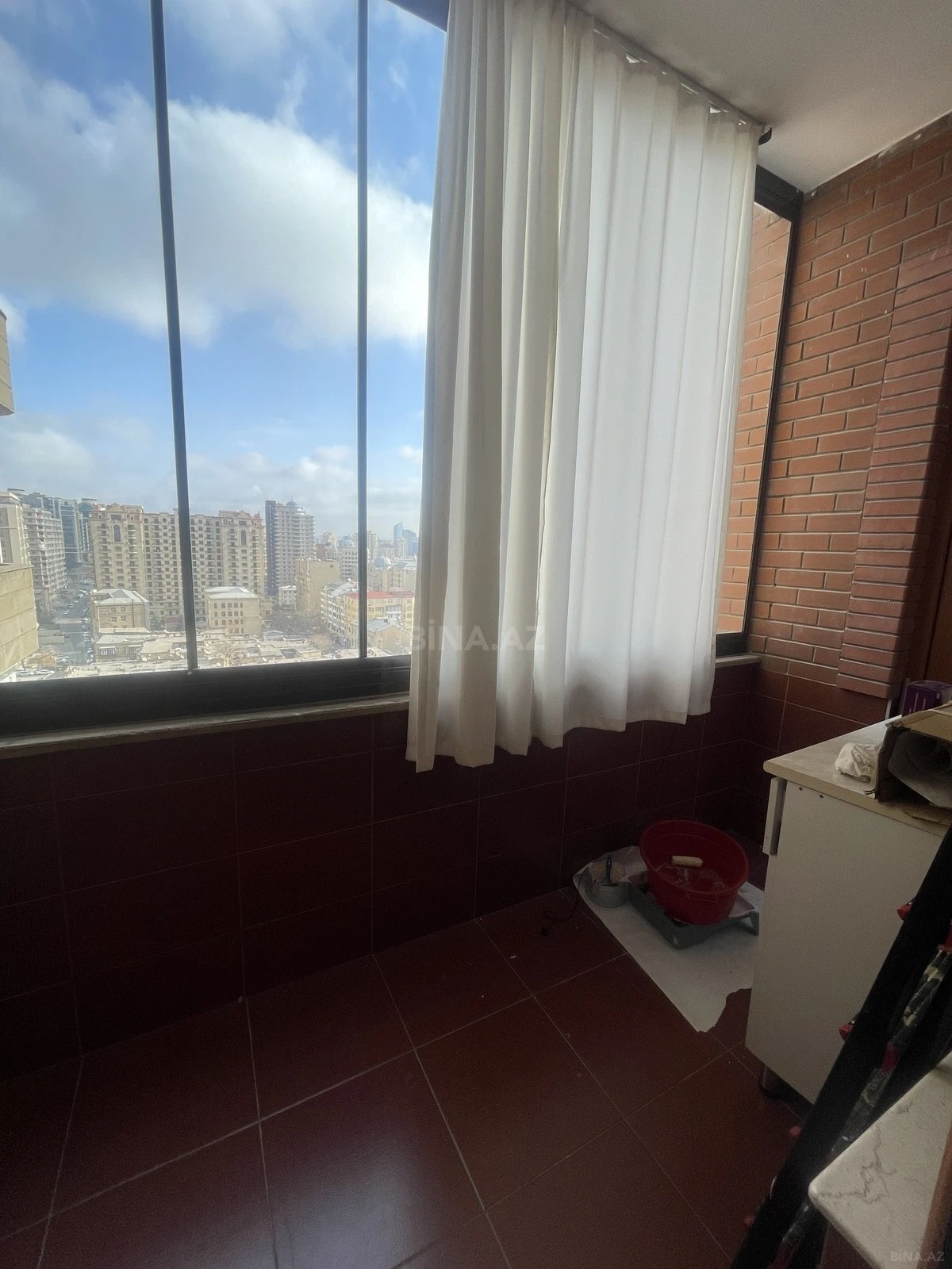 Satılır 3 otaqlı mənzil 115 m²