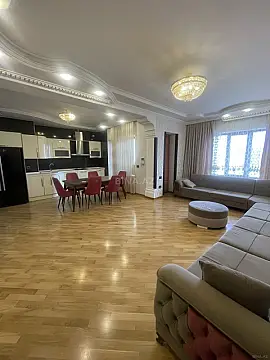 Satılır 3 otaqlı mənzil 115 m²
