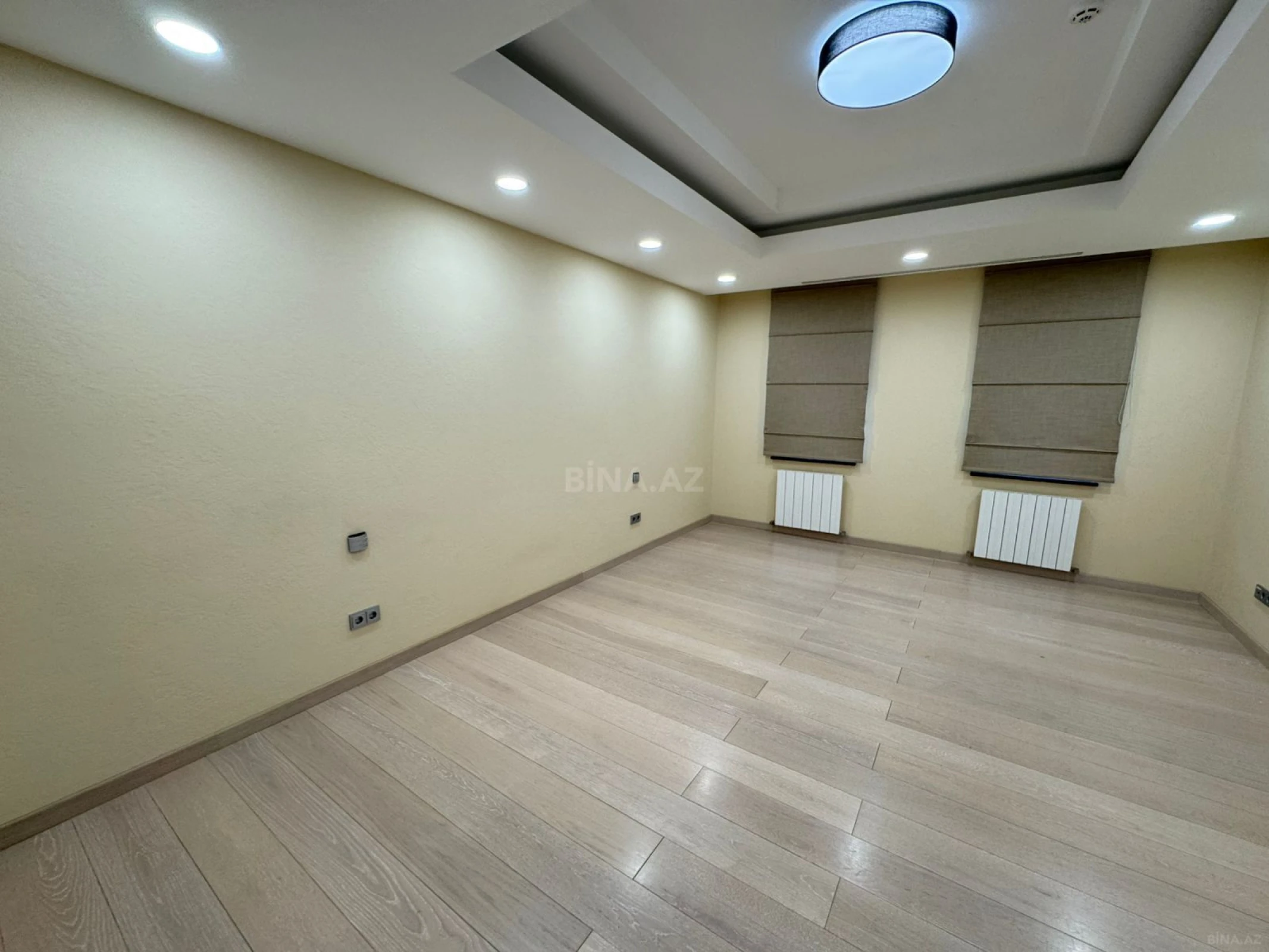 Kirayə verilir 4 otaqlı mənzil 325 m²